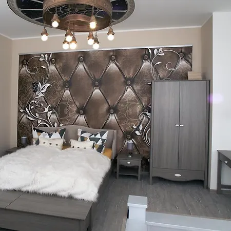 Designpension Idyll Nr2 Garni מלון ורניגרוד
