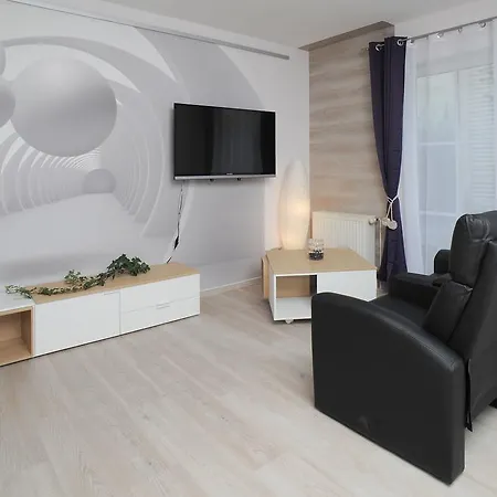 Designpension Idyll Nr2 Garni