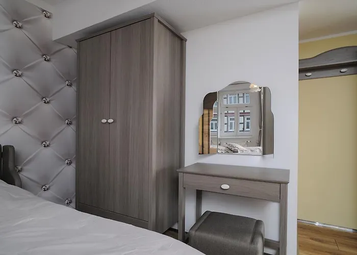 Designpension Idyll Nr2 Garni