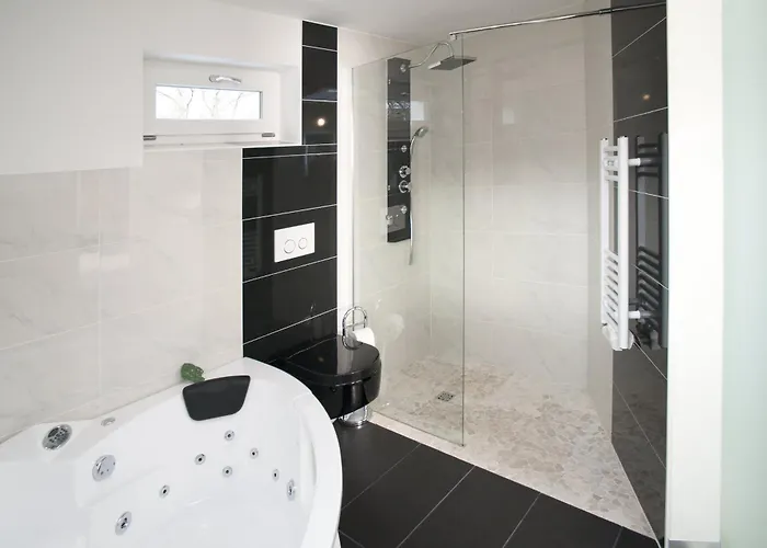 Designpension Idyll Nr2 Garni Hotel